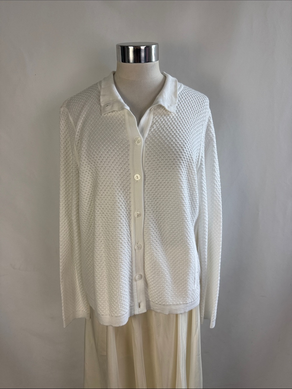 BELFORD NWT WHITE TEXTURED KNIT CARDIGAN